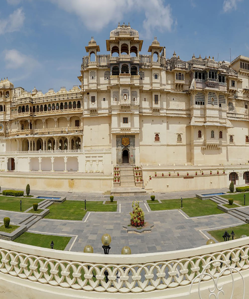 1N Jaipur 1N Bikaner 2N Jaisalmer 1N Jodhpur 2N Udaipur 1N Pushkar Packages
